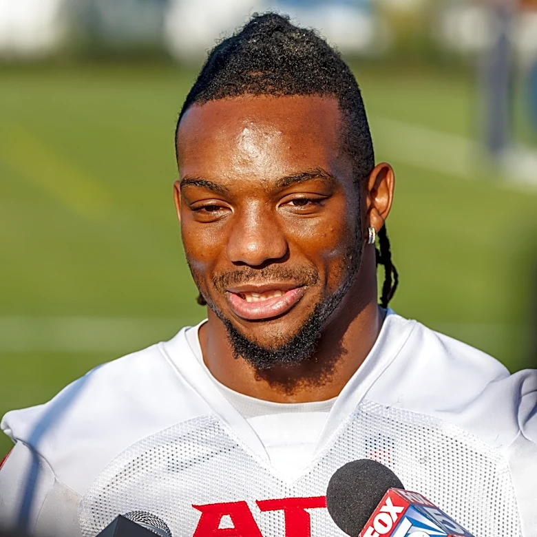 Reports: Bijan Robinson not practicing on Day 1 of training camp, looking for new deal