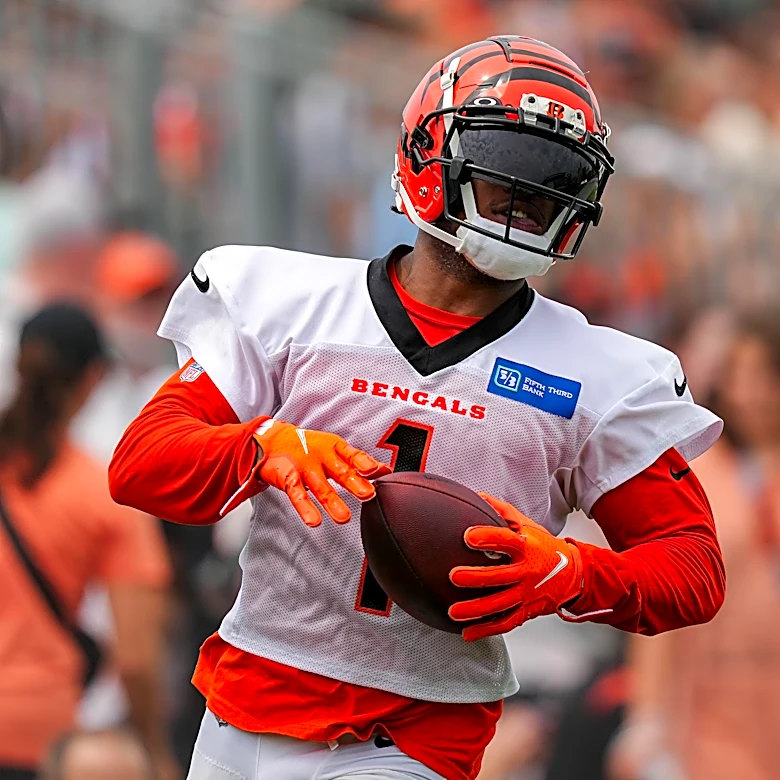 Bengals react to Ja’Marr Chase vs. Jalen Davis skirmish in Day 1 of Bengals training camp