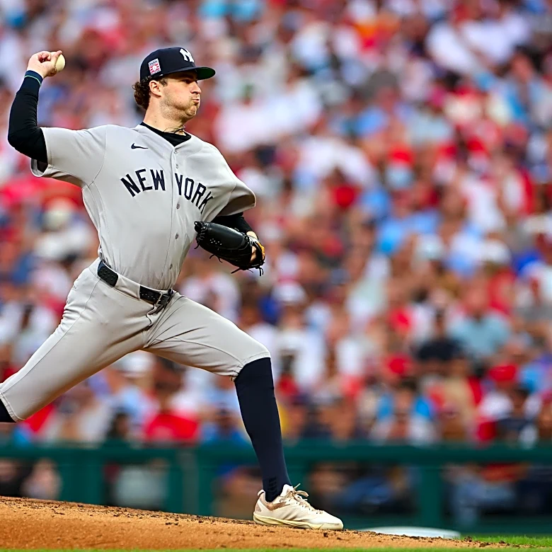 New York Yankees @ Chicago White Sox: Cam Schlittler vs. Davis Martin