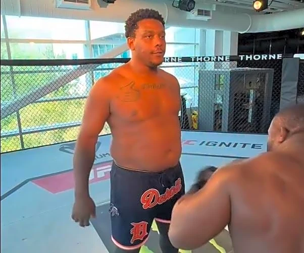Morning Report: Chris Weidman jokes that Jamahal Hill looks ‘pregnant’ at heavyweight