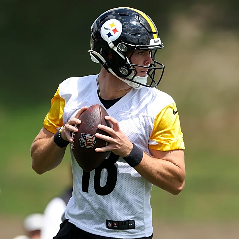 Steelers training camp: Will Howard takes command of backup QB battle
