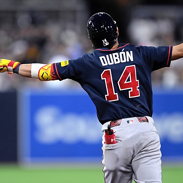 Mauricio Dubón starting at 3B as Braves face Nationals