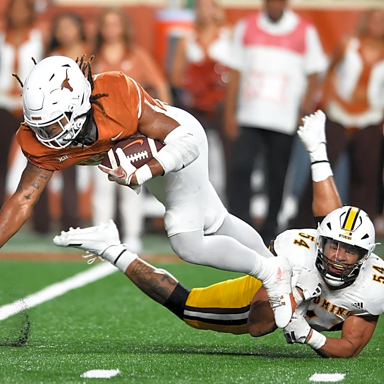Former Texas RB Jonathan Brooks reportedly ‘fully healthy’