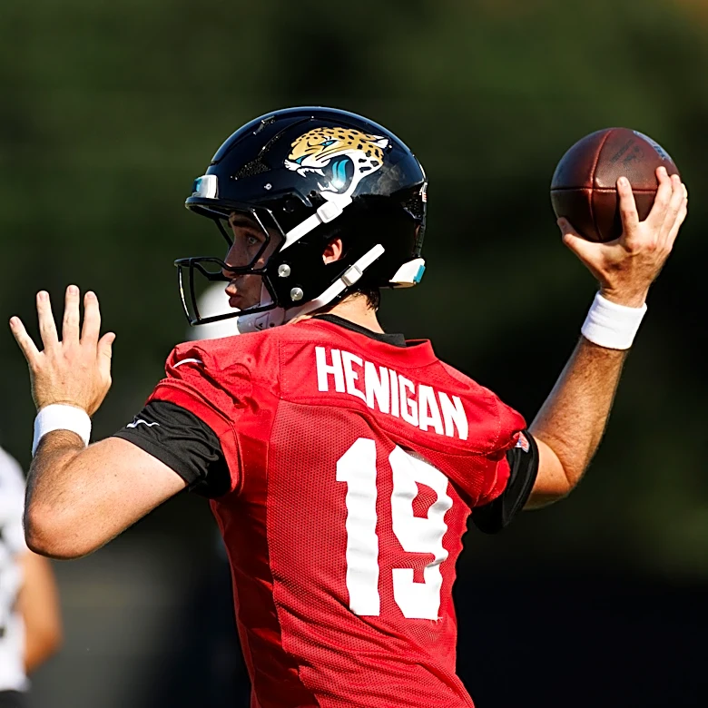 Steelers host former Jaguars QB for tryout