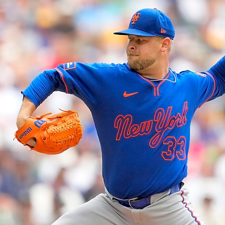 Mets trade A.J. Minter to Twins for pair of prospects