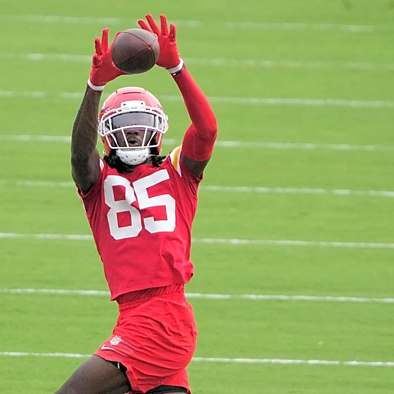 Chiefs News: Reserve wide receiver taking advantage of camp opportunity