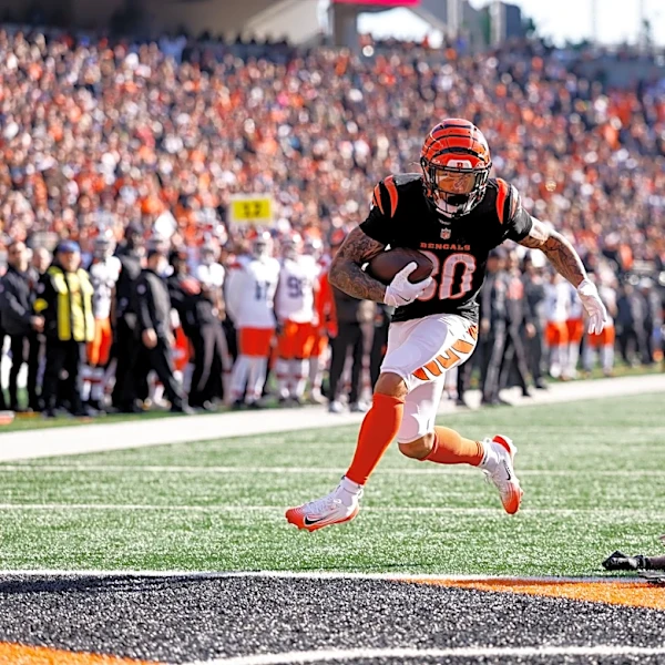 Joe Burrow pushes for the Bengals to extend Chase Brown