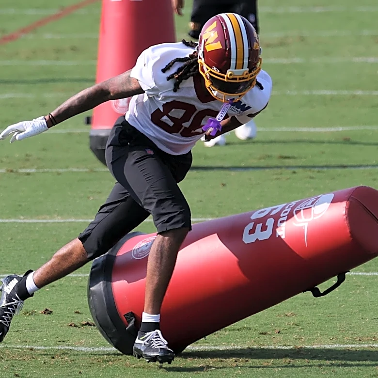 Analyzing top storylines from early Commanders training camp practices