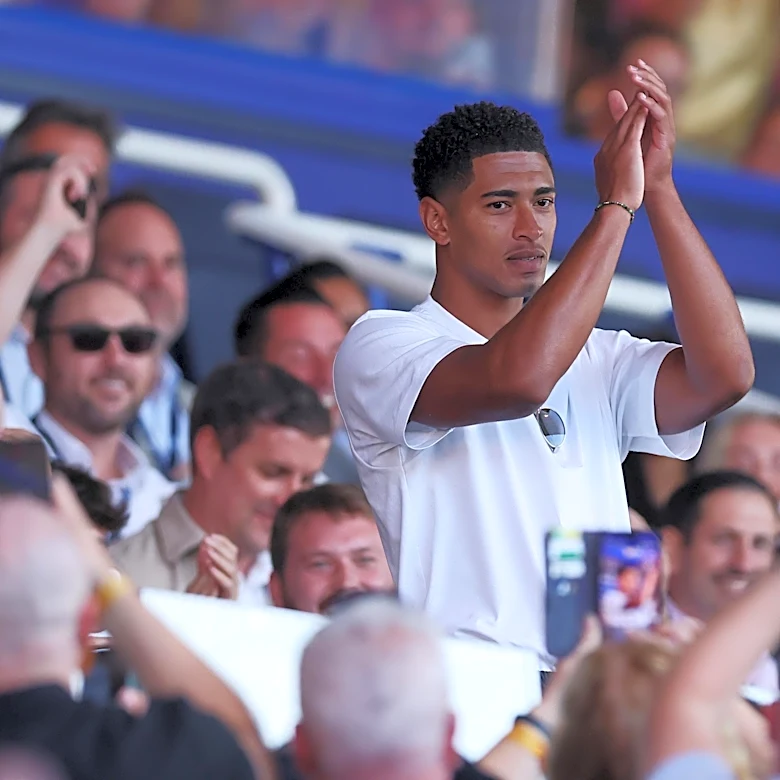 Jude Bellingham receives hero’s welcome on return to Birmingham City