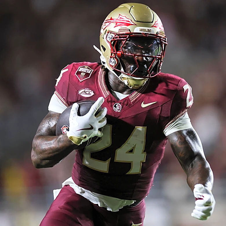 Colts sign RB Roydell Williams; Reportedly work out two more