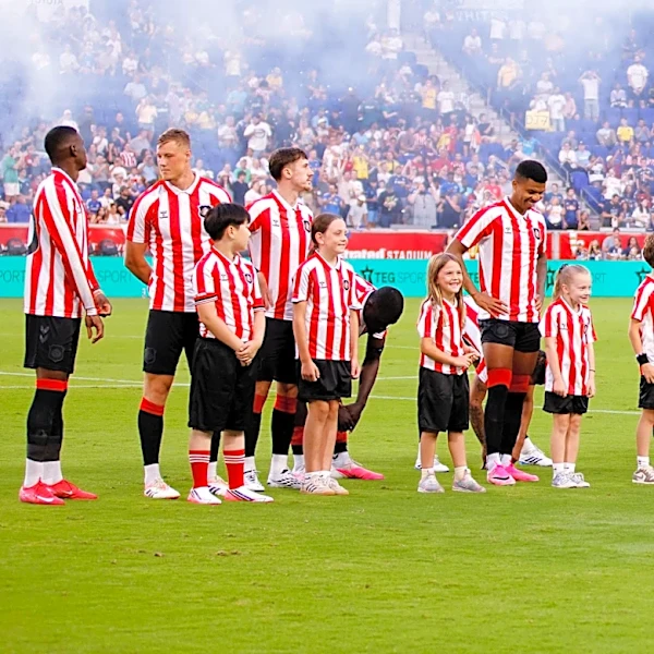 Talking Points: Sunderland Fall Narrowly to Leeds