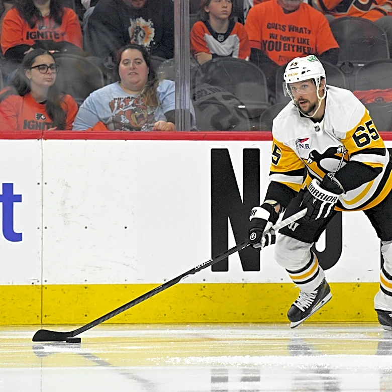 Who will play with Erik Karlsson this season?