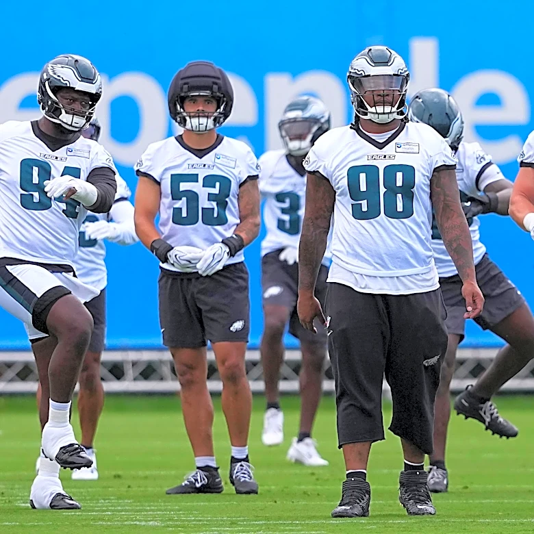 Live Eagles training camp practice updates: Day 3