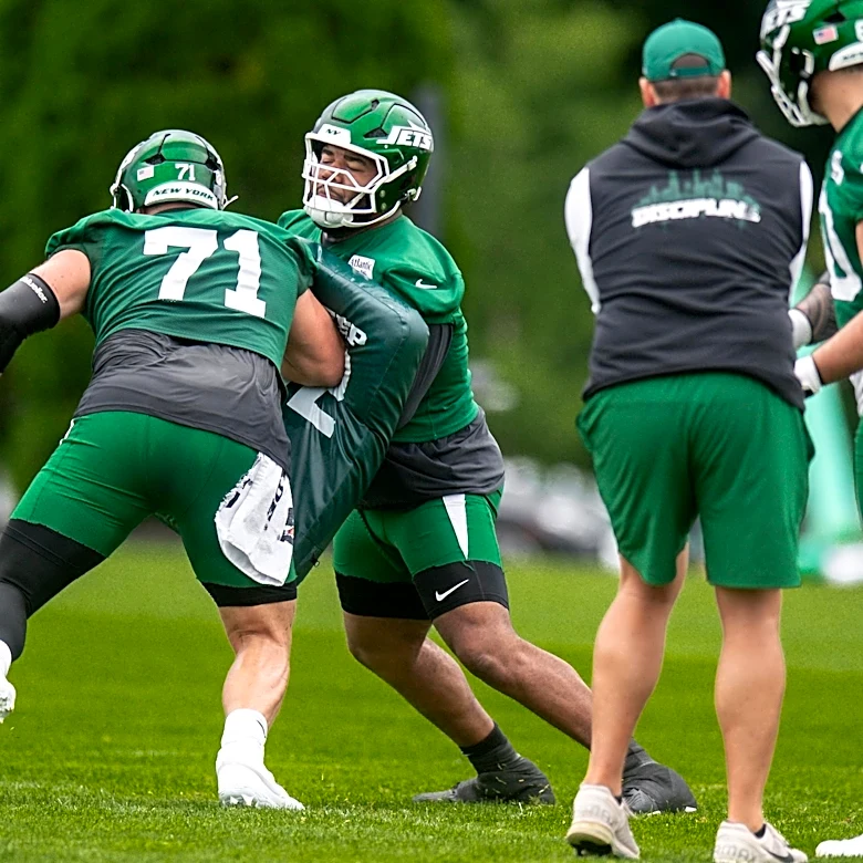 Josh Myers enters year two with the Jets as the incumbent starting center