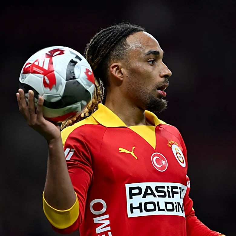 Bild sheds light on why Galatasaray’s move for Bayern Munich’s Sacha Boey collapsed
