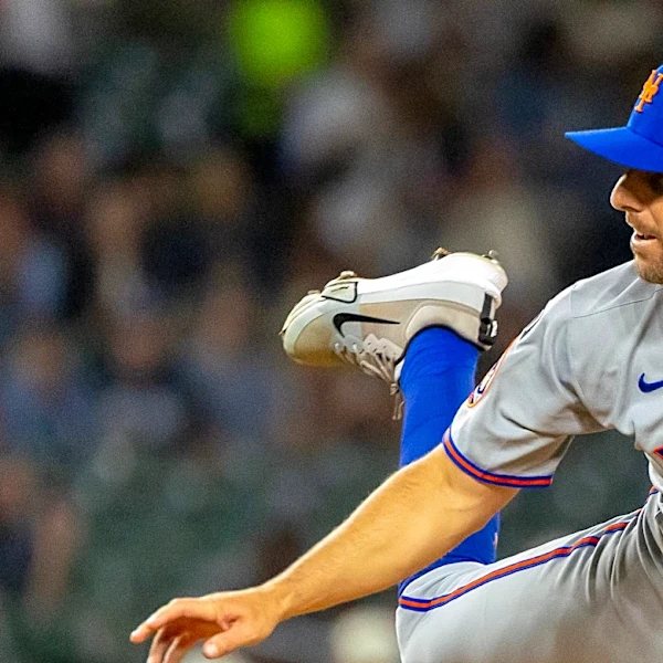 Mets recall Kevin Herget, option Xzavion Curry