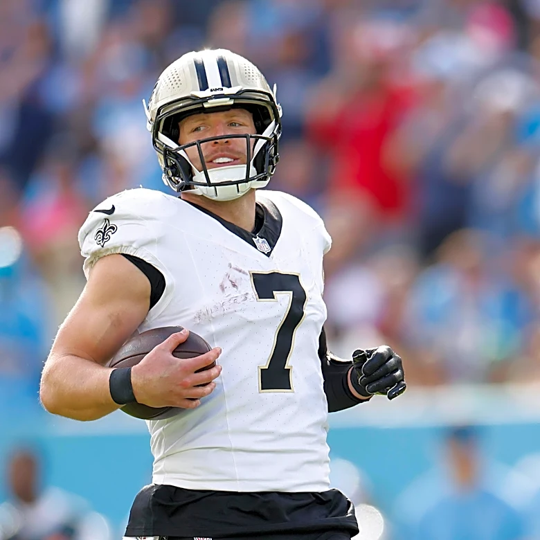 Broncos will explore bringing in TE Taysom Hill