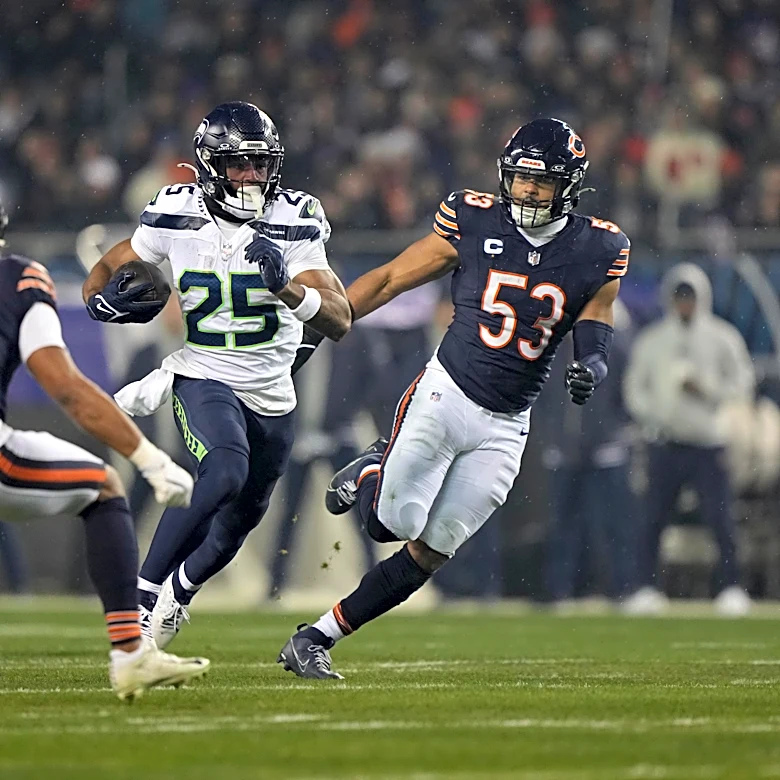 Former Seahawks running back Kenny McIntosh tries out for Klint Kubiak’s Raiders