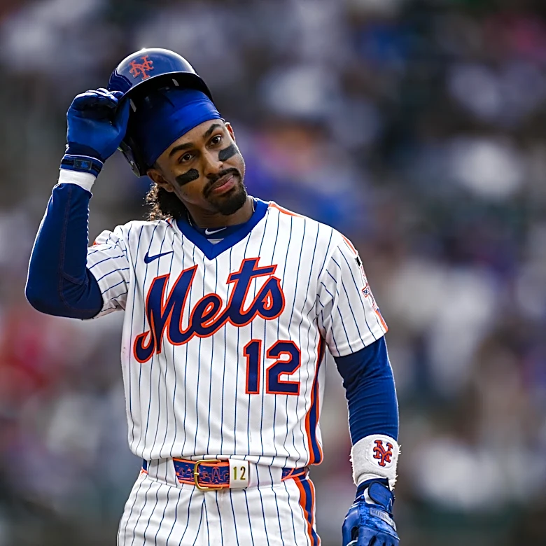 Listless Mets drop second straight to Marlins