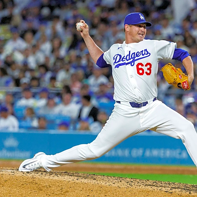 Dodgers call up Kyle Hurt, DFA Cole Irvin