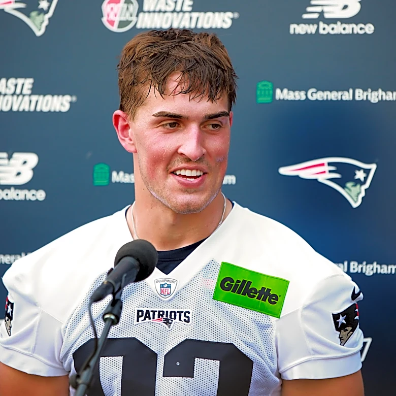 Sunday Patriots Notes: Eli Raridon impressing early in training camp