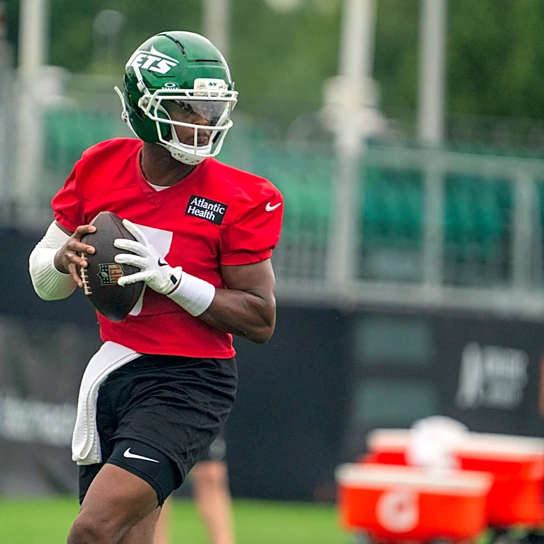 New York Jets News: Geno Smith shines at Jets training camp