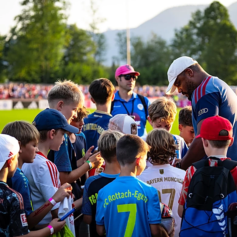 Bayern CEO marvels at club’s popularity