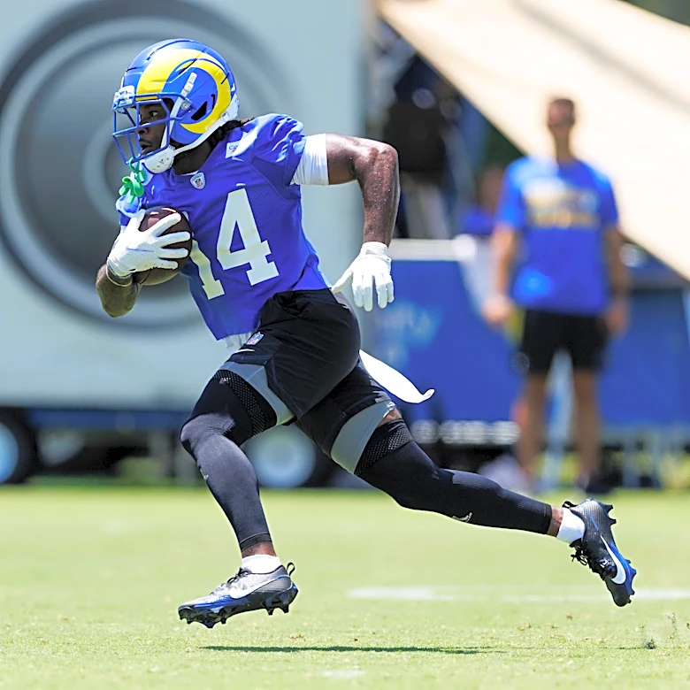 C.J. Daniels not only receiver surprising at Rams camp