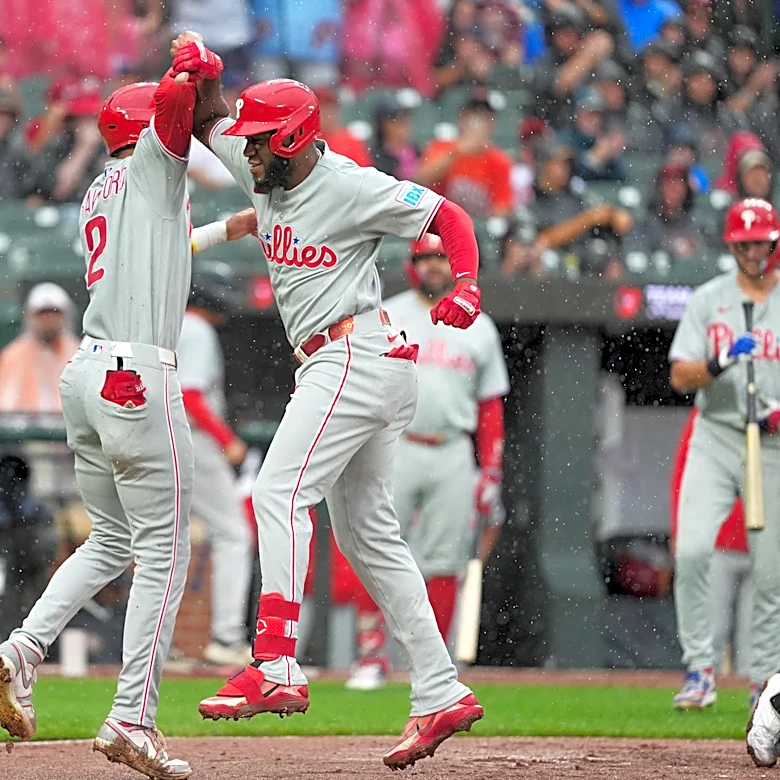 Clouds, Phillies rain on Orioles parade in 8-0, rain-shortened loss