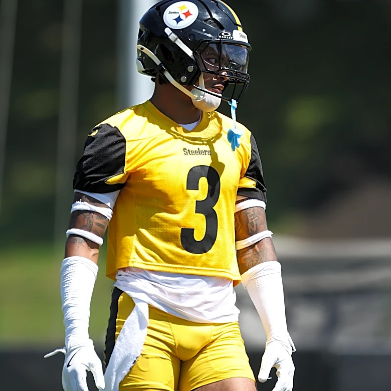 Jaquan Brisker gives high praise to new DC Patrick Graham
