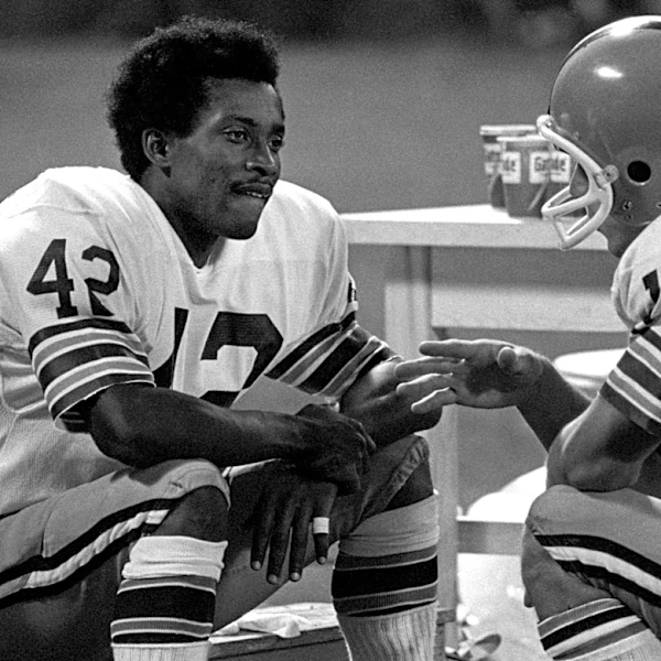 Cleveland Browns news: Reunion quelled, a legend speaks, and more QB silliness