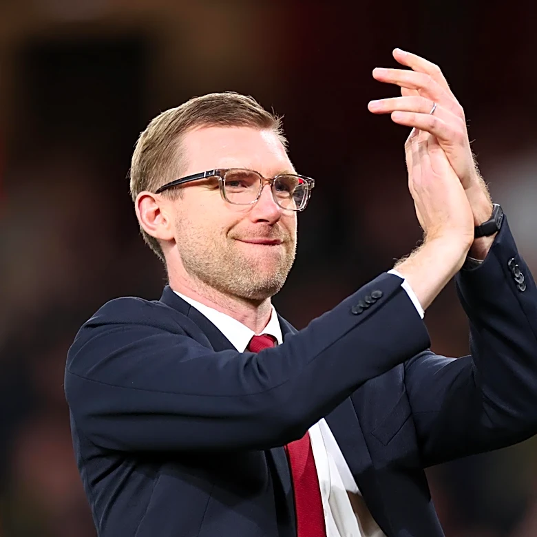 Per Mertesacker burns with the passion to restore German football