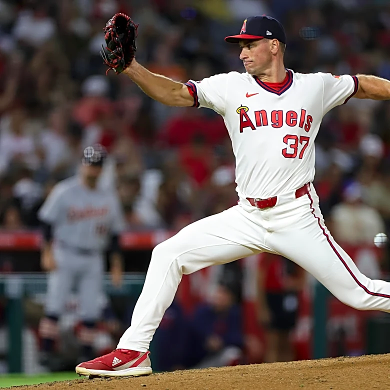 Braves acquire LHP Brent Suter from Angels