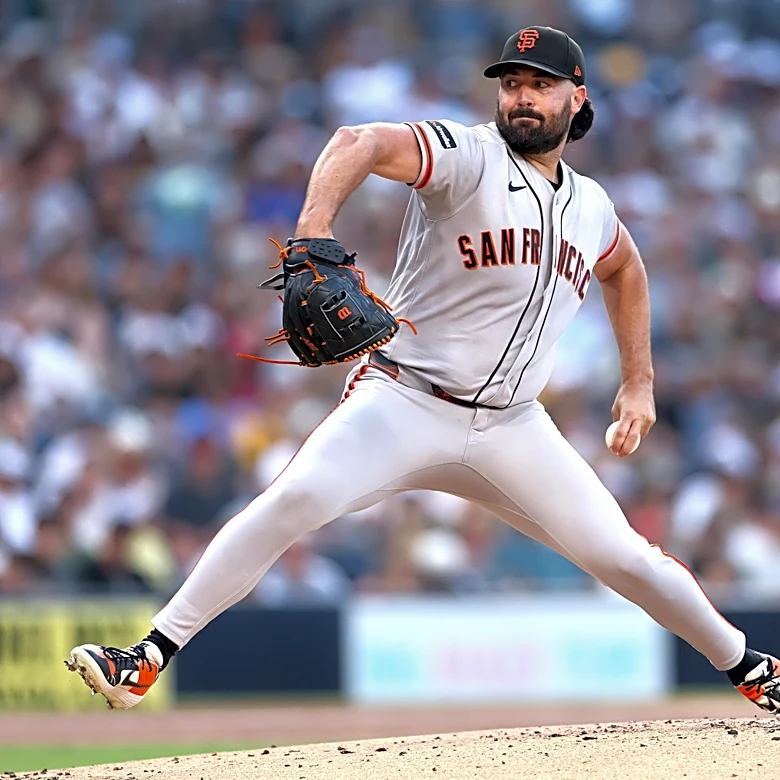 Giants trade Robbie Ray to the Padres