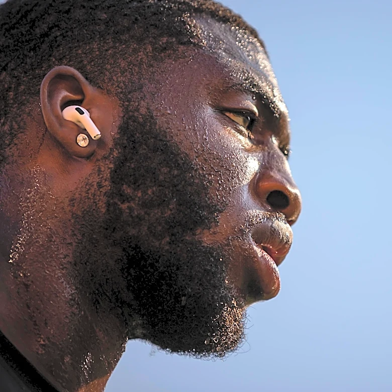 Commanders EDGE Odafe Oweh details underrated part of his game
