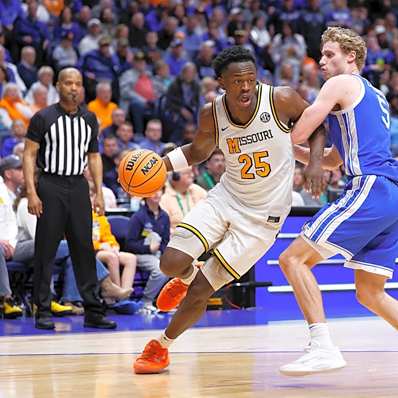 All-SEC transfer Mark Mitchell drawing interest from Kentucky Basketball