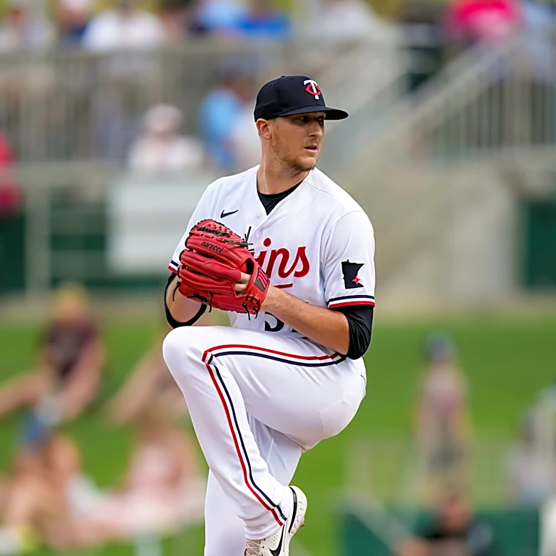 BREAKING: Twins acquire Jeff Hoffman from Blue Jays
