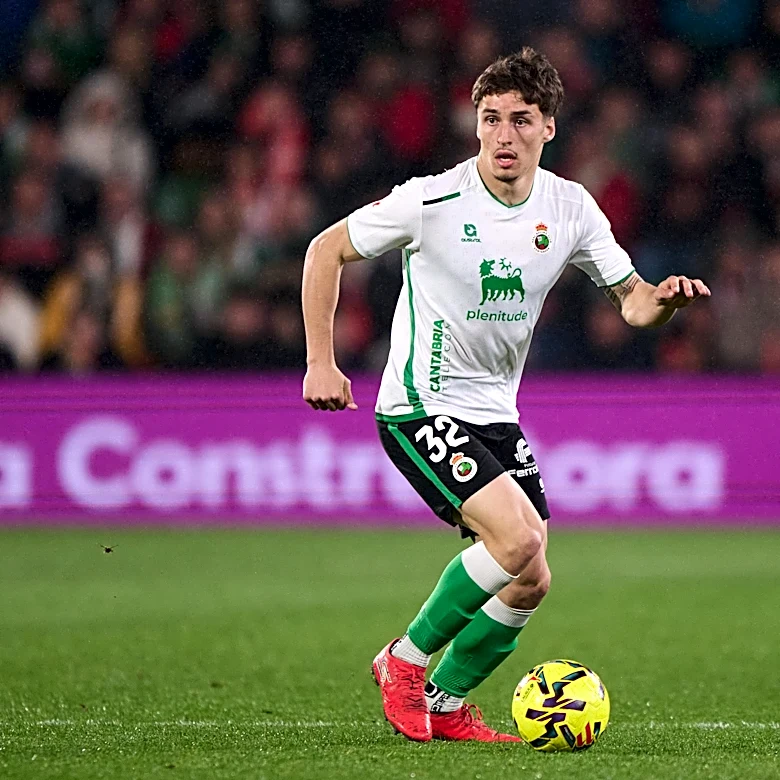 Man Utd join Barcelona in race for Racing left-back Jorge Salinas