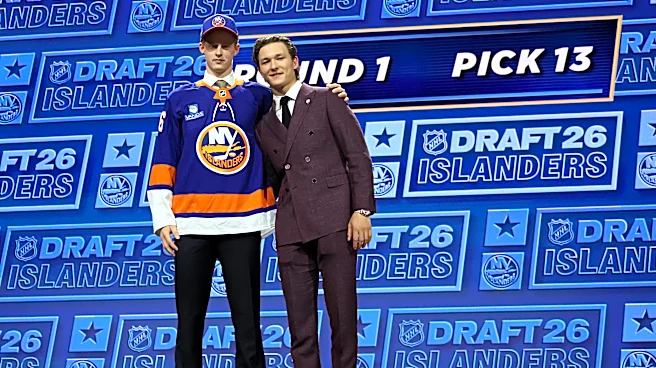 Islanders News: Malte muscle, Ilya reflections, prospect puffery