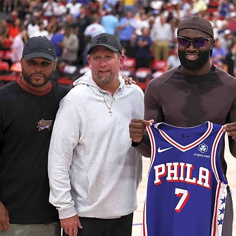 Jaylen Brown wants Sixers to go group skydiving if they win the title