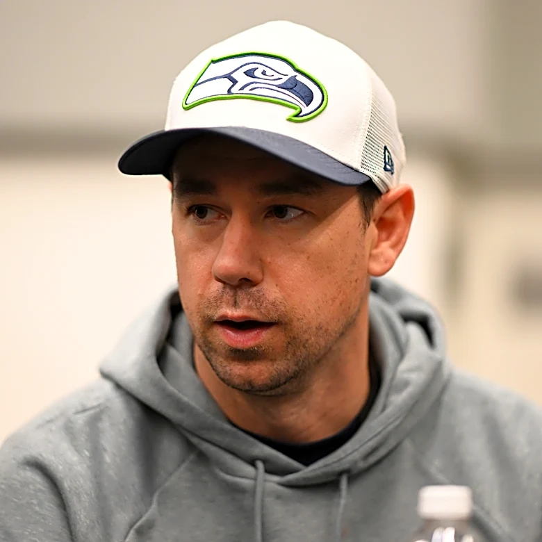 Raiders news: Will Klint Kubiak become more aggressive on 4th down?