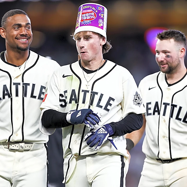 Mariners trade for balance over substance at deadline