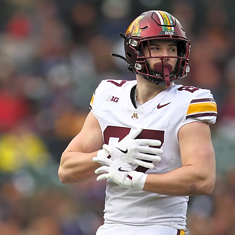 Packers add 2 tight ends