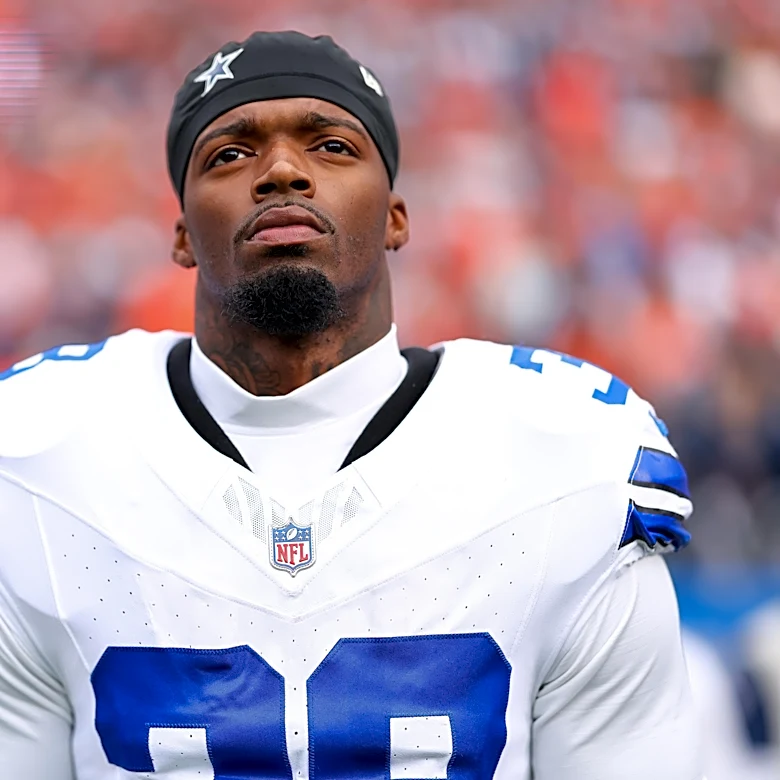 Cowboys injury updates: Safety Alijah Clark helped off on Tuesday