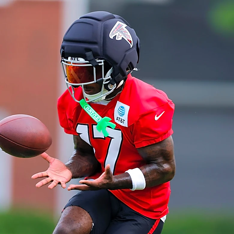 Falcons training camp Day 6 news, standouts, interviews, injuries