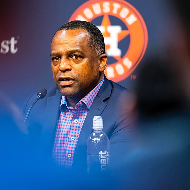 SB Nation Reacts Survey: Will Astros Fire GM Dana Brown After Season?