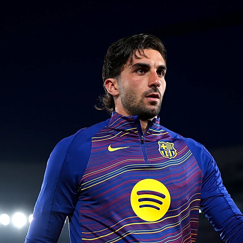 Barcelona ‘surprised but unmoved’ by Ferran Torres comments amid PSG rumors