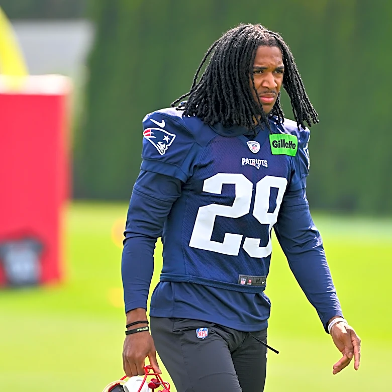 7 performances of note from the Patriots’ 10th training camp practice