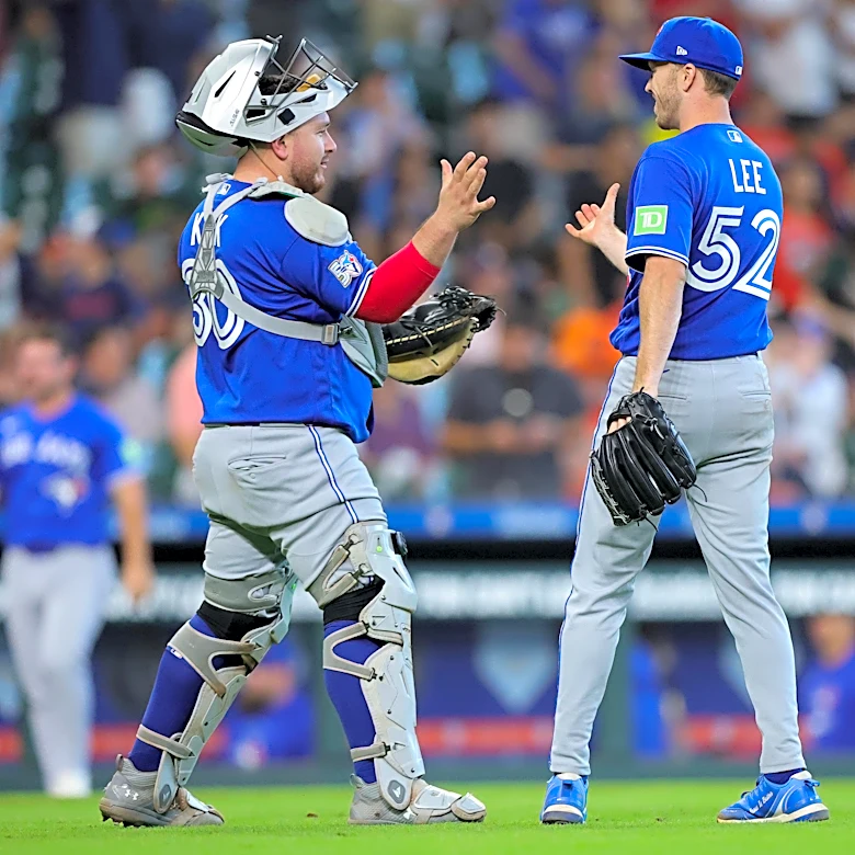 Jays Beat Astros 5-4