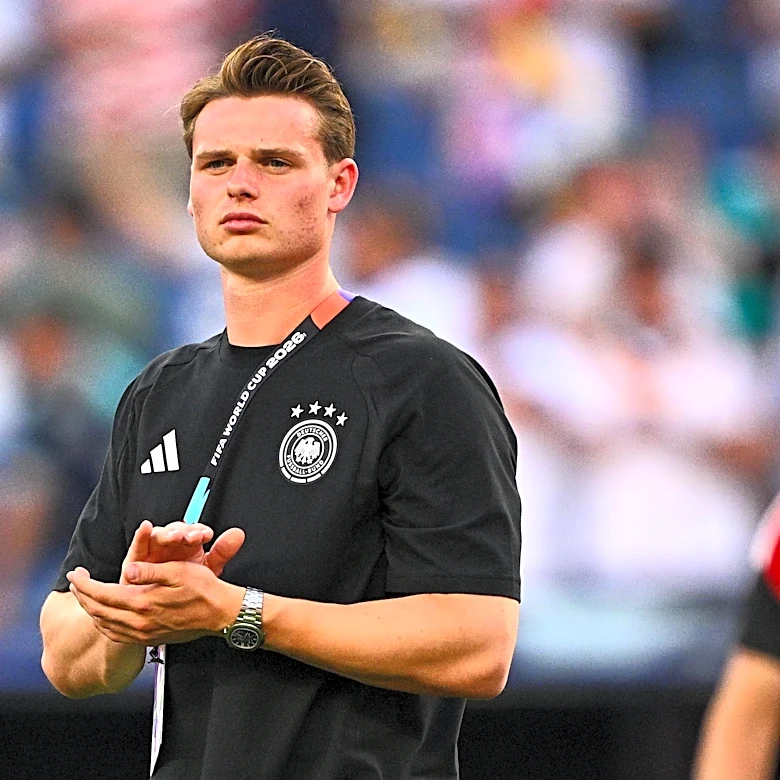 Jonas Urbig not sweating backup role for Bayern Munich